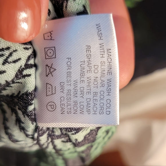 Luxury XL Men's Black Fern Button Down Shirt - Picture 4 of 6